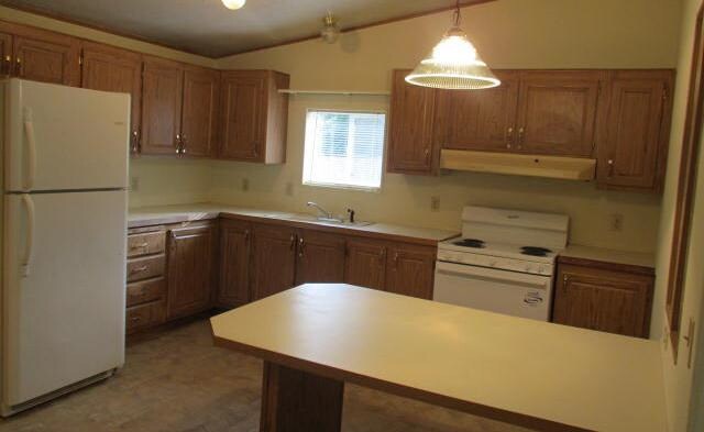 Cocina del apartamento - 520 SW Pacific View Ct