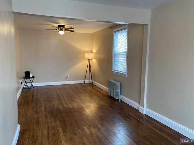 Building Photo - 11 Hobart Pl