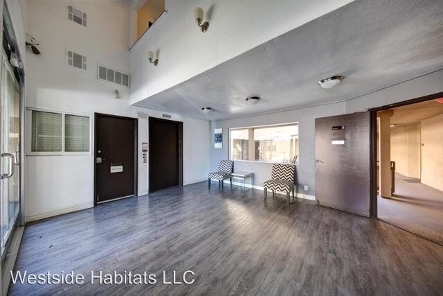 Building Photo - 6310 Sylmar Ave