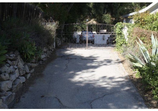 Entrance - 21316 Encina Rd