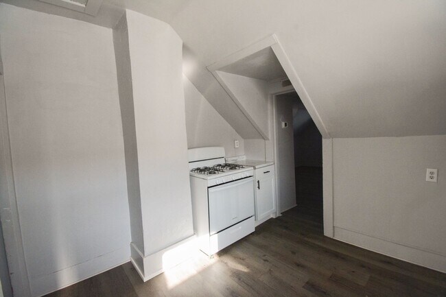 Foto del edificio - 403 4th Ave NW