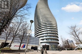 Building Photo - 50 Absolute Ave