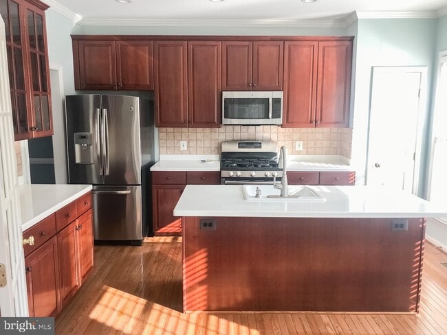 Foto del edificio - 4605 Lambert Pl