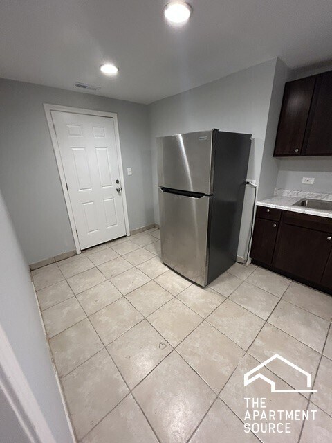 Foto del edificio - 2300 S Ridgeway Ave