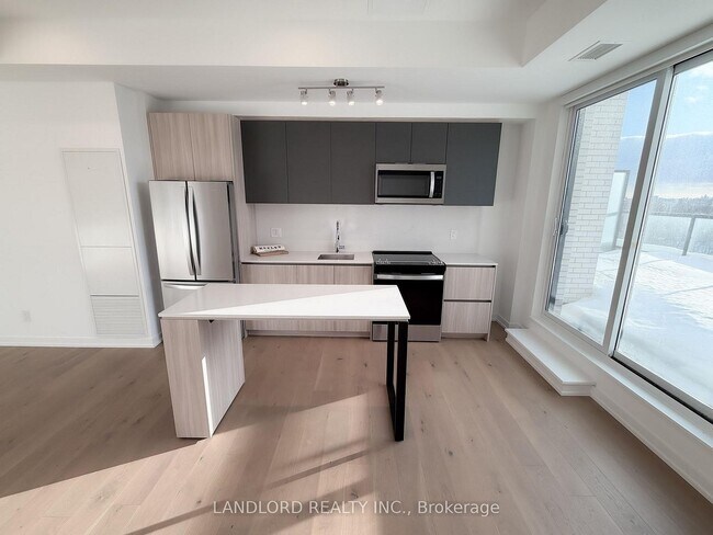 Building Photo - 3100 Keele St