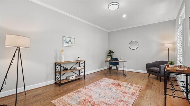 Foto del edificio - 3532 Paces Pl NW