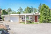 Primary Photo - 1136 N Fir St