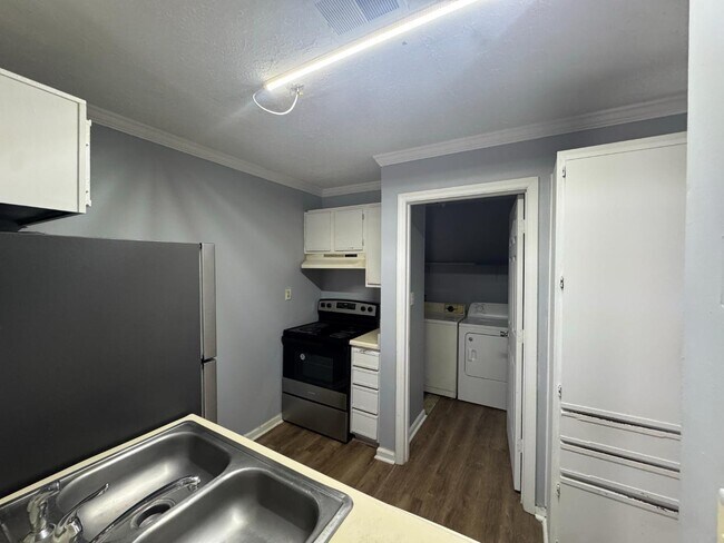 Foto del edificio - 1822 Chandler Rd