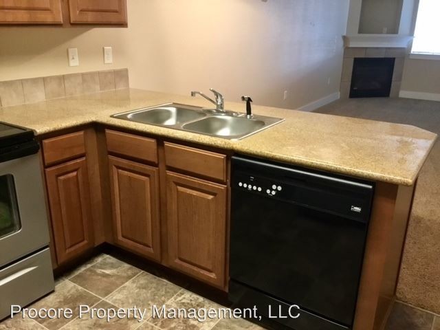 Building Photo - 9818 W Rosecroft Ct
