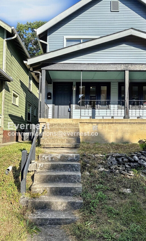 Primary Photo - 1442 Hamlet St