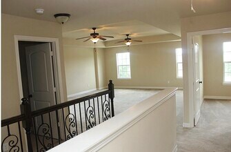 Building Photo - 2510 Pembroke Springs