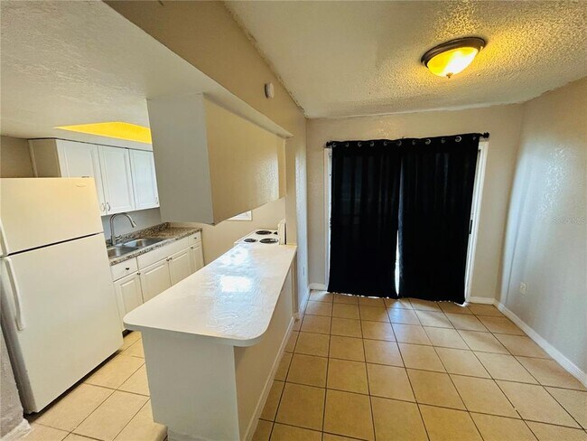 Foto del edificio - 2763 L B McLeod Rd