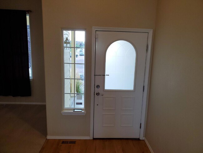 Foto del edificio - Single Family Home 5 bed 3 Bath on Golf Co...