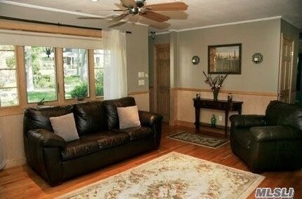 Foto del edificio - 580 Luptons Point Rd