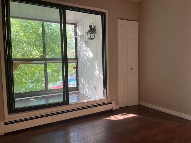 Building Photo - Cozy 1 Bedroom suite in Bankview available from Dec 1st