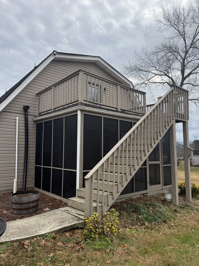 Foto del edificio - 3521 Mint Rd