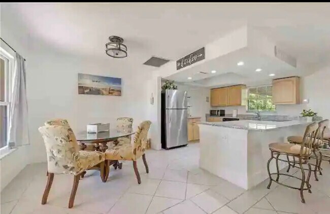 Foto del edificio - 2635 Poinciana Dr