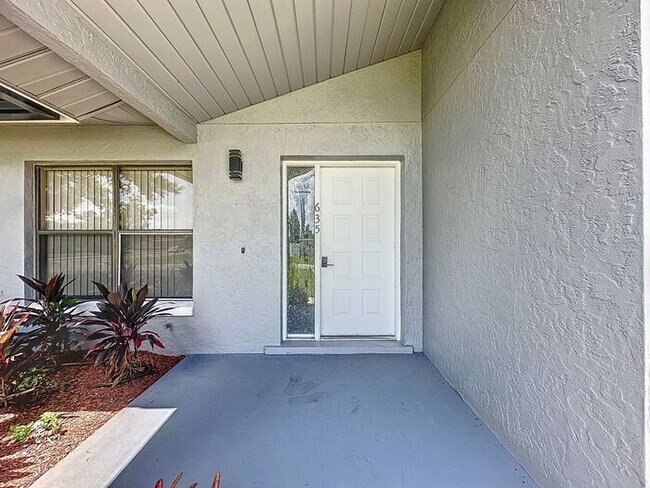 Foto del edificio - Single Family home in Poinciana
