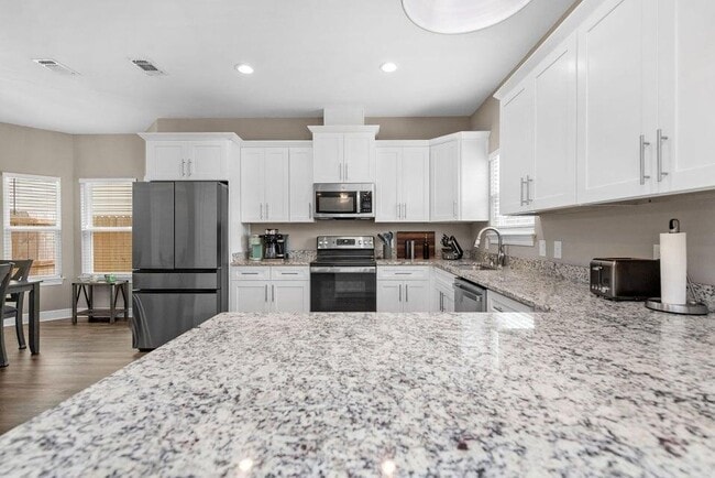 Building Photo - 2327 Hadleigh Hills Ct