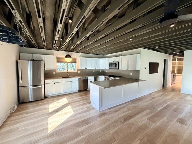 Foto del edificio - 2949 H S 78th St