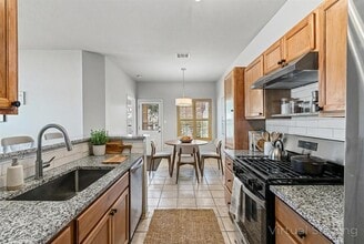 Building Photo - 1901 Windy Park Dr