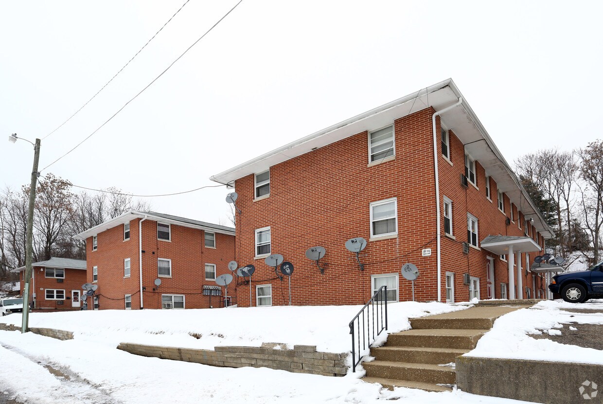Foto del edificio - 2620-2650 Caprice Ave NW