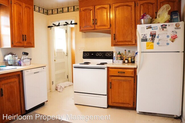 Building Photo - 4 br, 2 bath House - 236 W St Marie St