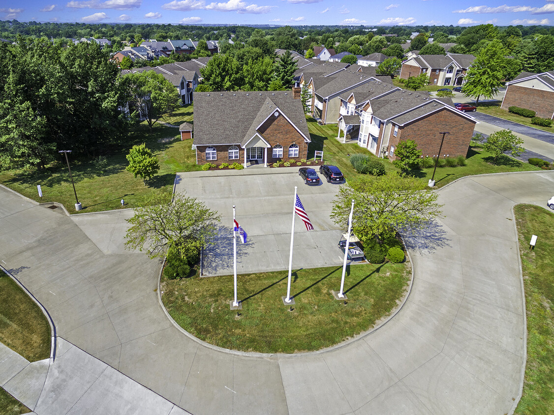 Entrance - Country Club Apartments