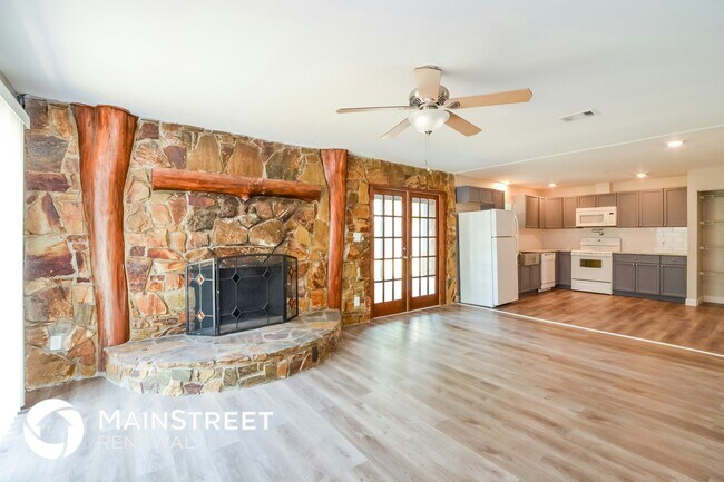 Foto del edificio - 7405 Calmoso Ave