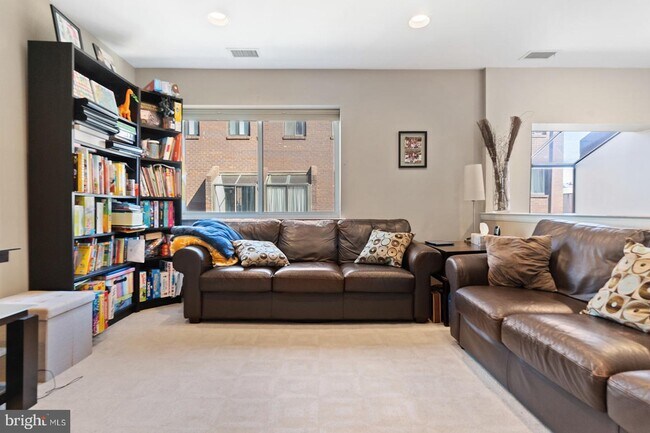 Foto del edificio - 100 N 22nd St