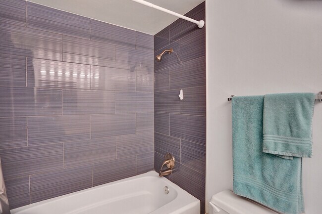 Foto del edificio - 3725 S Ocean Dr