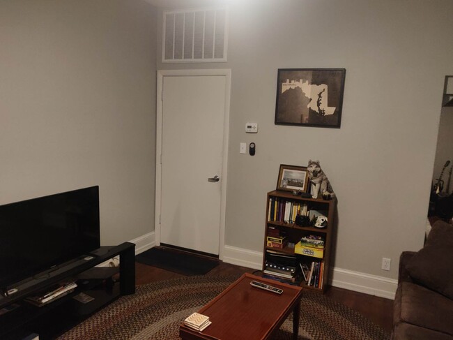 Living room entrance - 1415 Light Street