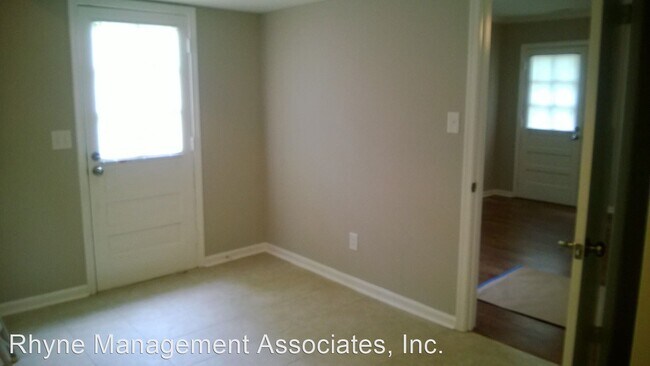 Building Photo - 3 br, 1.5 bath House - 7505 Mine Valley