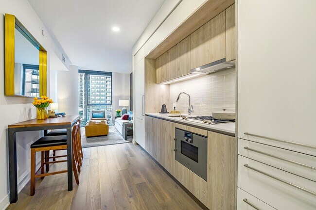 Foto del edificio - 211 N Harbor Dr