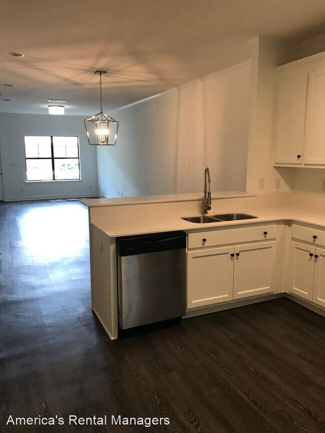 Foto del edificio - 2 br, 2.5 bath House - 1911 6th Avenue