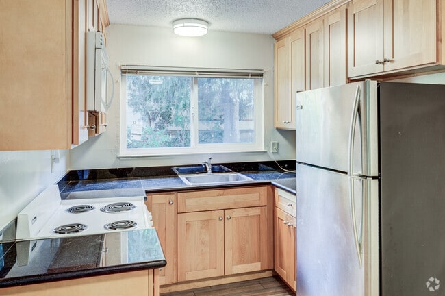 Kitchen - 2009-2011 Haste St. Apartments