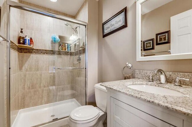 Foto del edificio - 4210 Portage Ln
