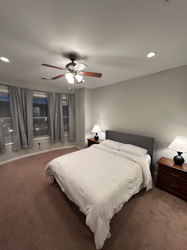 Foto del edificio - 37 S Ellwood Ave