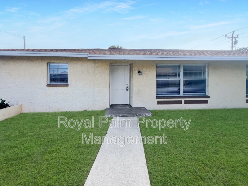 Foto principal - 328 Cape Coral Pkwy W