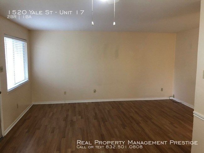Foto del edificio - 1520 Yale St