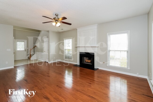 Foto del edificio - 4143 Glenaire Way NW