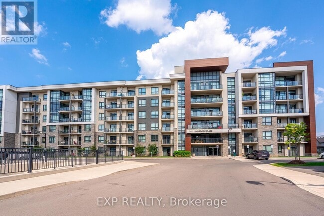 Photo du bâtiment - 101-101 Shoreview Pl