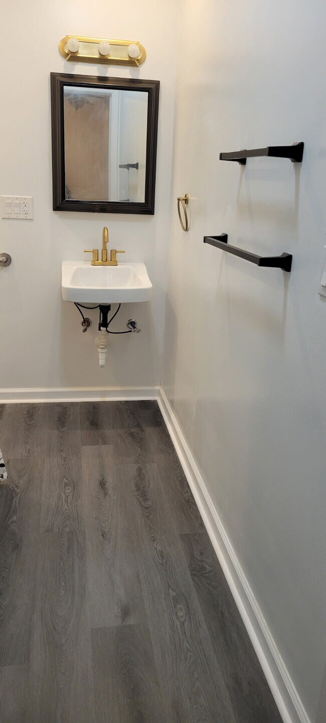 Recién renovado - 1109 S 23rd St