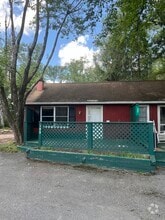 Building Photo - 227 Cottage Ln