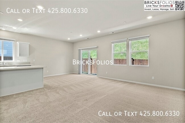 Foto del edificio - Stunning Lupine at Kitsap Landing in Bremerton