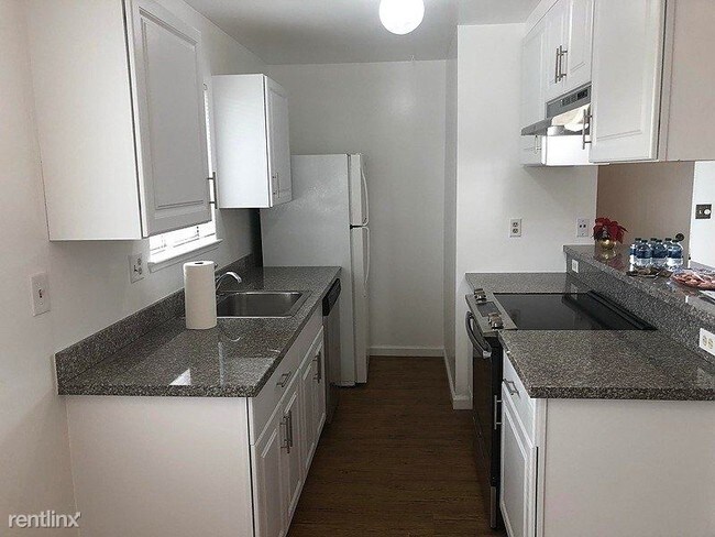 Building Photo - 2 br, 1 bath Condo - 1415 Ruby Court 4