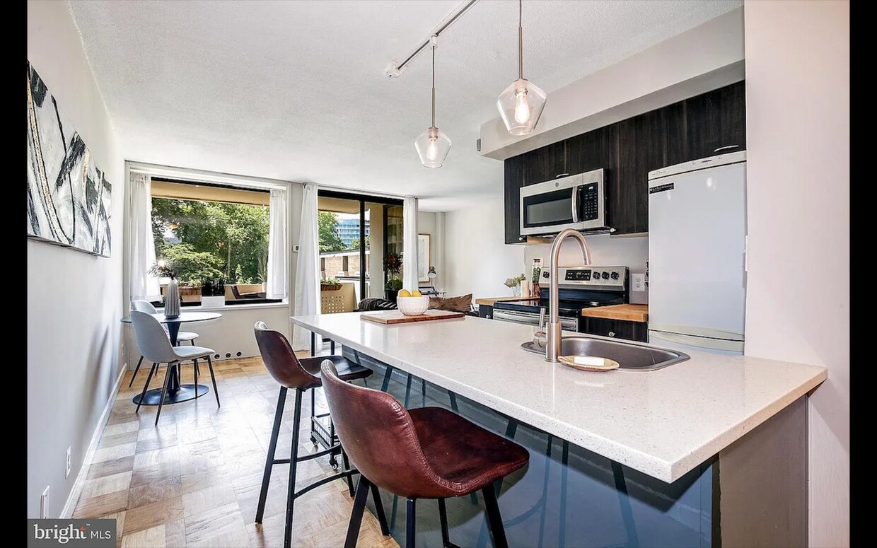 Foto principal - 430 M St SW