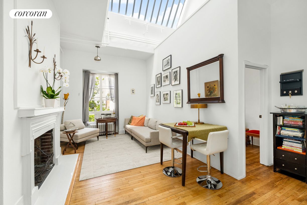 Foto principal - 48 W 12th St