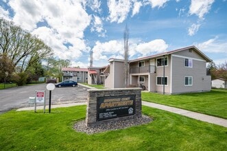 Building Photo - 607 SW 2nd St