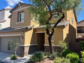 Building Photo - 10729 Red Badge Ave